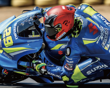 RACING RIDERS